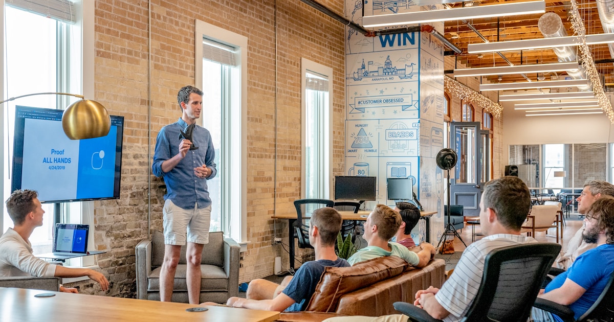 Dedicated Video Editor vs In-House Hire: The Real Cost — image 2